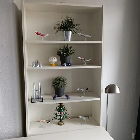 Private Bedroom Near Alexanderplatz In Sharing Apartment Berlin Exterior photo