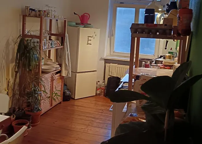 Private Bedroom Near Alexanderplatz In Sharing Apartment