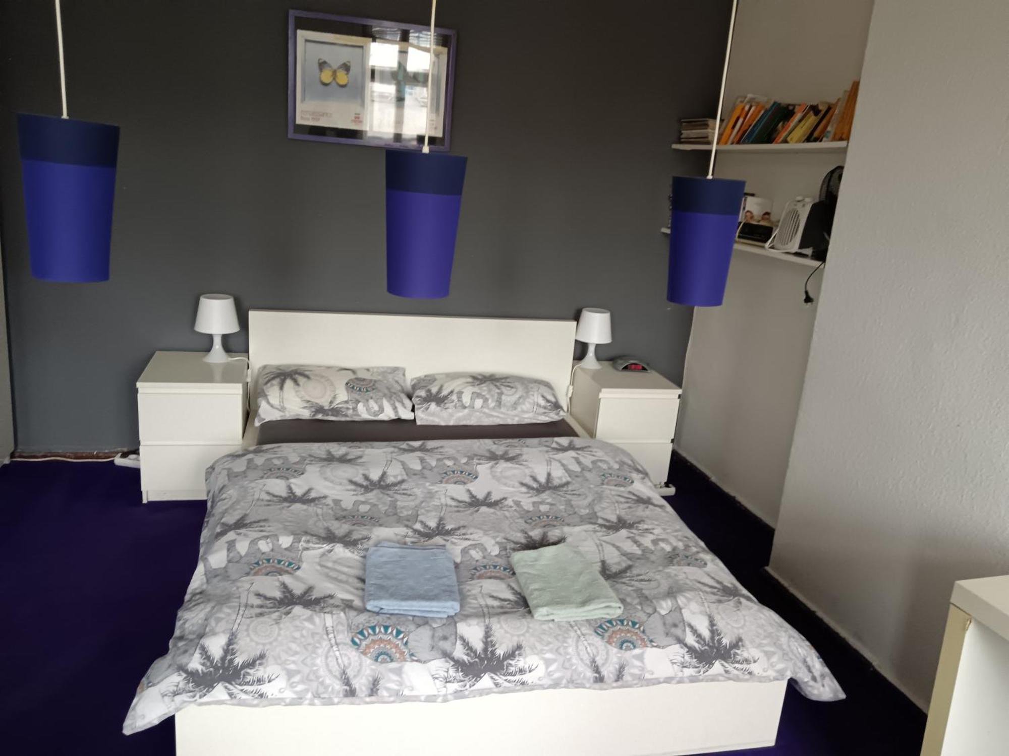 Private Bedroom Near Alexanderplatz In Sharing Habitación en casa particular Berlín